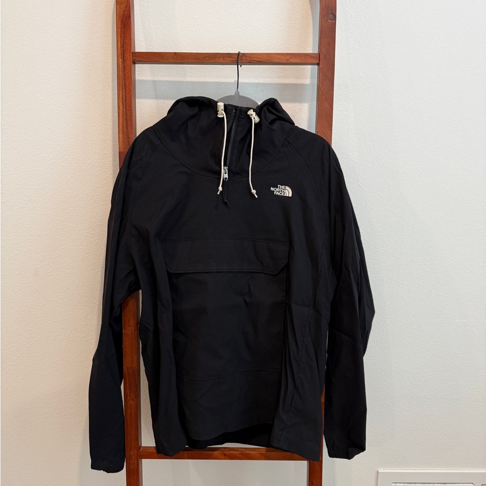 The North Face Men's Black Windbreaker